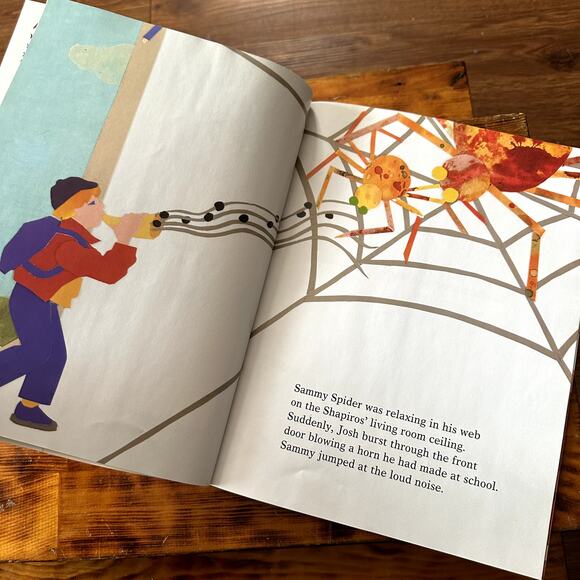 PJ Library Sammy Spider's First Yom Kippur Jewish Paperback Book - Picture 5 of 11